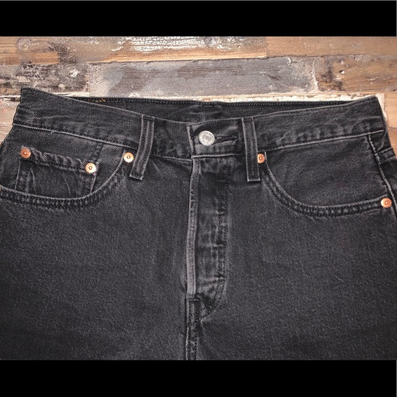 Levi’s 501 denim shorts - Picture 2 of 6